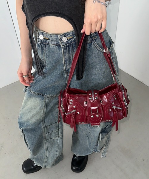 Bamm(バム)の「アウトポケットスタッズベルトショルダーバッグ(ショルダーバッグ・レディース・シルバー/ブラック/アニマル/レッド・FREE)」の11枚目の写真
