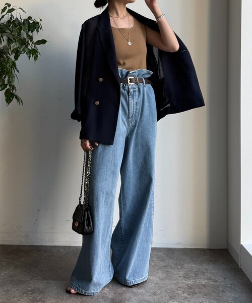 DouDou（ドゥドゥ）の「ウエスト折り返しギャザーデニム（デニムパンツ・レディース・ブルー系その他・36/38）」の7枚目の写真