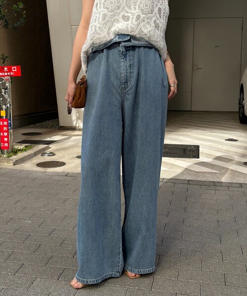 DouDou（ドゥドゥ）の「ウエスト折り返しギャザーデニム（デニムパンツ・レディース・ブルー系その他・36/38）」の11枚目の写真