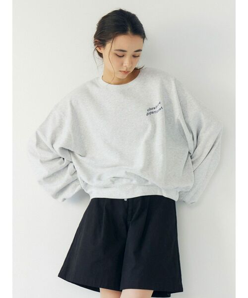 Ungrid（アングリッド）の「【WEB限定】ワンポイントロゴプリントスウェット（スウェット・レディース・ライトグレー/ピンク/オフホワイト・FREE）」の2枚目の写真