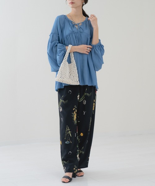 refinedworks(リファインドワークス)の「【refinedworks】春カラー の シアー ギャザー ブラウス(シャツ/ブラウス・レディース・イエロー/ブルー/チャコールグレー・FREE)」の17枚目の写真
