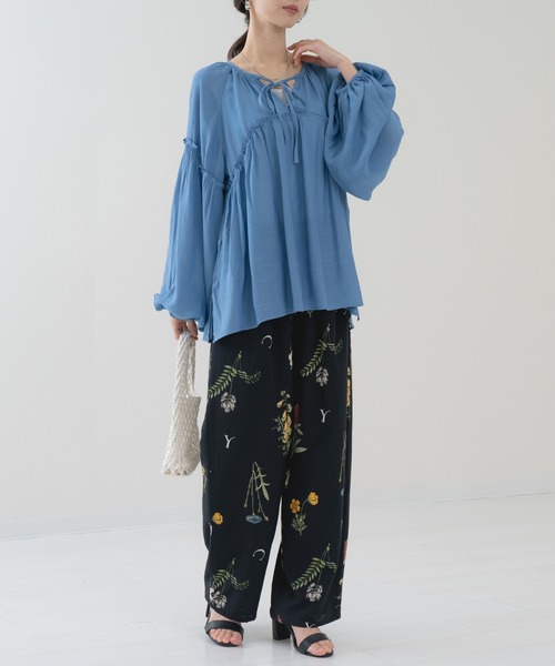 refinedworks(リファインドワークス)の「【refinedworks】春カラー の シアー ギャザー ブラウス(シャツ/ブラウス・レディース・イエロー/ブルー/チャコールグレー・FREE)」の19枚目の写真