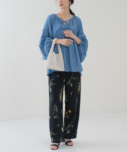 refinedworks(リファインドワークス)の「【refinedworks】春カラー の シアー ギャザー ブラウス(シャツ/ブラウス・レディース・イエロー/ブルー/チャコールグレー・FREE)」の22枚目の写真