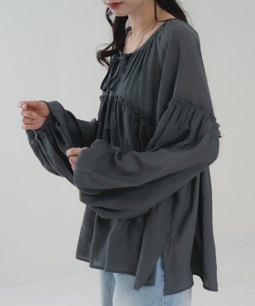 refinedworks(リファインドワークス)の「【refinedworks】春カラー の シアー ギャザー ブラウス(シャツ/ブラウス・レディース・イエロー/ブルー/チャコールグレー・FREE)」の16枚目の写真