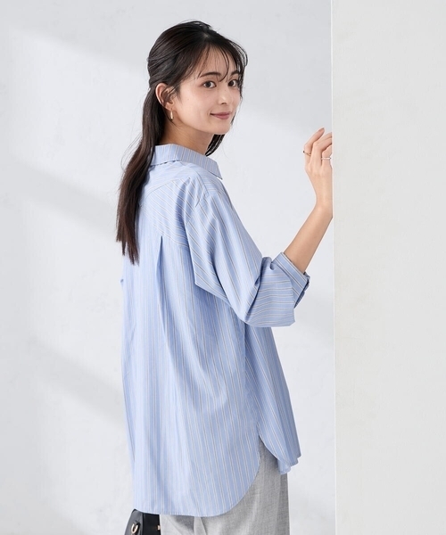 a.v.v（アーヴェヴェ）の「【シワになりにくい】ベーシックシャツ（シャツ/ブラウス・レディース・ホワイト/ライトピンク/ダークインディゴブルー/ネイビー・36/40/38/42/34）」の4枚目の写真