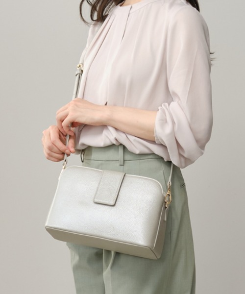 ♡新品♡ラシエム　ワイヤーバッグ　シルバー　ショルダーバッグ セール】LASIEM｜ラシエムのショルダーバッグ（シルバー/銀色系