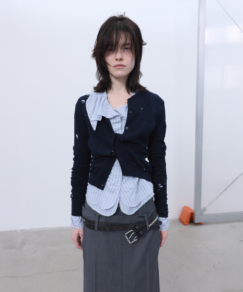 LCDC TM(エルシーディーシーティーエム)の「DISTRESSED CARDIGAN (NAVY)(カーディガン/ボレロ・レディース・その他・SMALL/MEDIUM)」の5枚目の写真