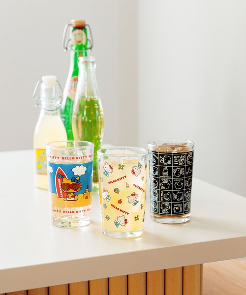 Me%（ミィパーセント）の「【HELLO KITTY】ガラスコップ　635199（食器・レディース・レッド/ゴールド/ブラック・FREE）」の4枚目の写真