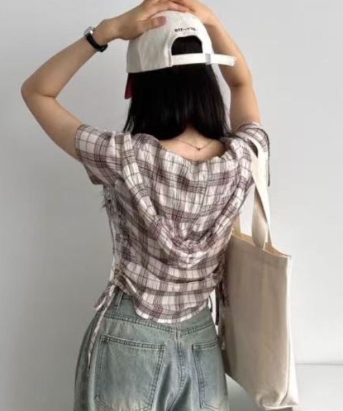 Teem Store(チームストア)の「フード付きサイドギャザーコンパクトチェック柄シアーシャツ(シャツ/ブラウス・レディース・グリーン/ベージュ/ネイビー・F)」の4枚目の写真