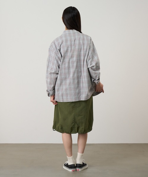 Gramicci(グラミチ)の「NYLON PACKABLE MIDI SKIRT|ナイロンパッカブルミディスカート(スカート・メンズ・ベージュ系その他/ブラック/オリーブ/ネイビー系・L/M/S)」の9枚目の写真