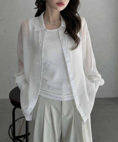 TREOVER（トレオーバー）の「リラックス感あるオーバーシルエットシアーシャツとシンプルなリブタンクの2点セット（シャツ/ブラウス・レディース・オフホワイト/ピンク/ライトグレー/ライトブルー/ブラック・FREE）」の2枚目の写真