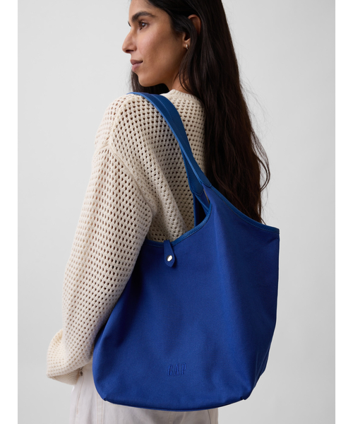 GAP（ギャップ）の「キャンバス スラウチー トートバッグ（トートバッグ・レディース・ブルー/グリーン/ピンク・ONE SIZE）」の8枚目の写真