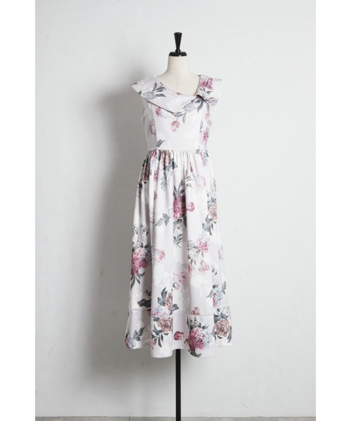 tocco closet(トッコ クローゼット)の「アシンメトリービッグカラーフラワープリントワンピース(ワンピース・レディース・ネイビー/ピンク・M)」の19枚目の写真