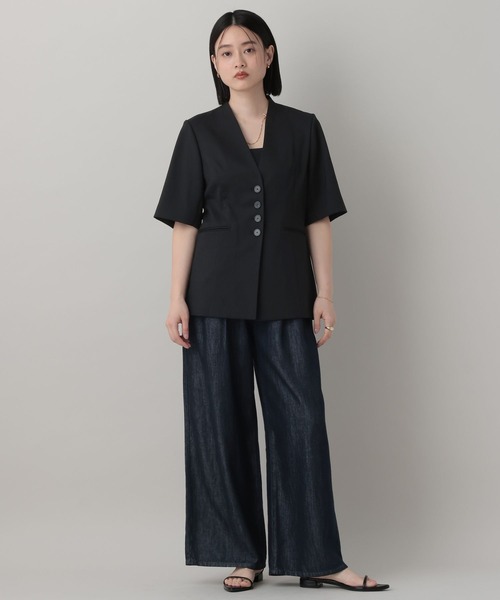 A part by（アパートバイ）の「フィットノーカラーSSジャケット/（ノーカラージャケット・レディース・ベージュ/ブラック・FREE）」の3枚目の写真