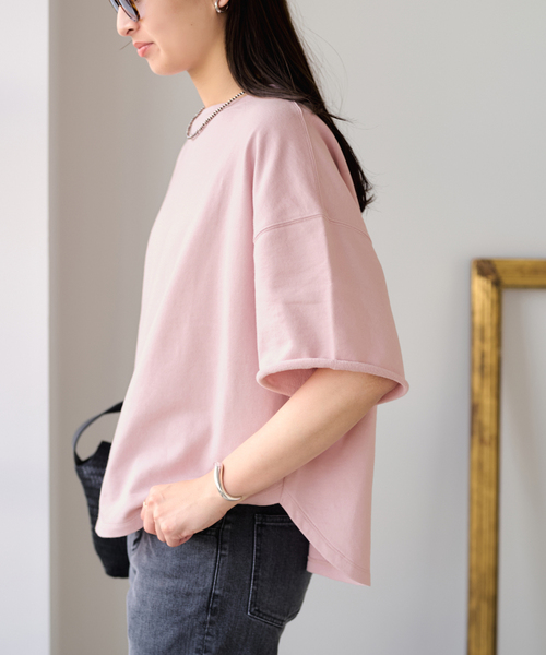 FRAMeWORK（フレームワーク）の「≪新色 / 追加≫ミニ裏毛ハーフスリーブラウンドTee（Tシャツ/カットソー・レディース・グレー/ブラック/アイボリー/バーガンディー・FREE）」の4枚目の写真