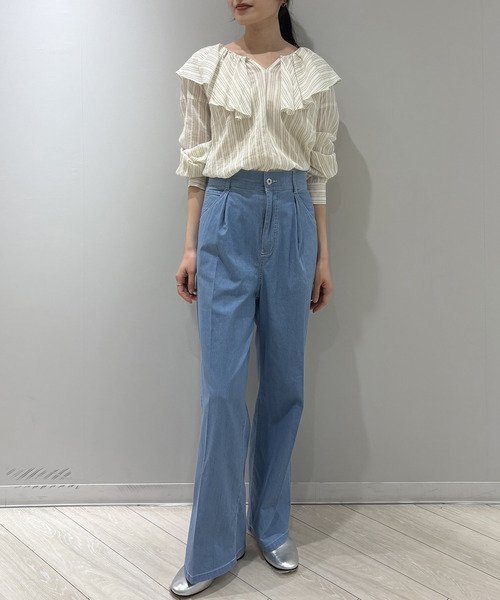 Tiara（ティアラ）の「フリルギャザーブラウス（シャツ/ブラウス・レディース・サックスブルー/ホワイト/ネイビー・FREE）」の7枚目の写真