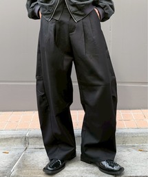 【Chikashitsu +】2 tuck side design curve pants / 【チカシツプラス】2タックサイドデザインカーブパンツ