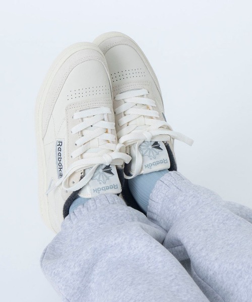 Reebok(リーボック)の「クラブシー 85 / CLUB C 85(スニーカー・メンズ・ホワイト系その他/アイボリー・22.5cm/23.0cm/23.5cm/24.5cm/24.0cm/25.0cm/25.5cm/26.0cm/26.5cm/27.0cm/27.5cm/28.0cm/28.5cm/29.0cm/30.0cm/31cm)」の15枚目の写真