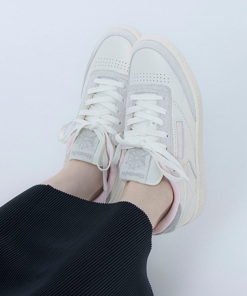 Reebok(リーボック)の「クラブシー 85 / CLUB C 85(スニーカー・メンズ・ホワイト系その他/アイボリー・22.5cm/23.0cm/23.5cm/24.5cm/24.0cm/25.0cm/25.5cm/26.0cm/26.5cm/27.0cm/27.5cm/28.0cm/28.5cm/29.0cm/30.0cm/31cm)」の14枚目の写真