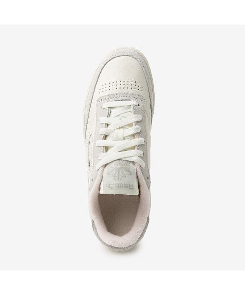Reebok(リーボック)の「クラブシー 85 / CLUB C 85(スニーカー・メンズ・ホワイト系その他/アイボリー・22.5cm/23.0cm/23.5cm/24.5cm/24.0cm/25.0cm/25.5cm/26.0cm/26.5cm/27.0cm/27.5cm/28.0cm/28.5cm/29.0cm/30.0cm/31cm)」の10枚目の写真