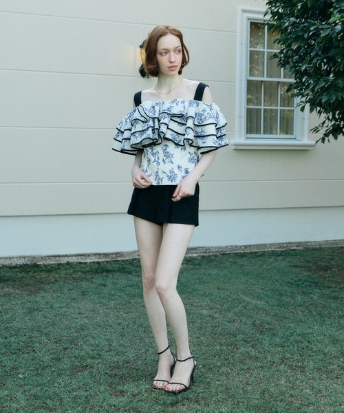 EIMY ISTOIRE（エイミーイストワール）の「OFF SHOULDER JOUY FRILL TOPS（その他トップス・レディース・ネイビー/バーガンディー・38/36）」の16枚目の写真