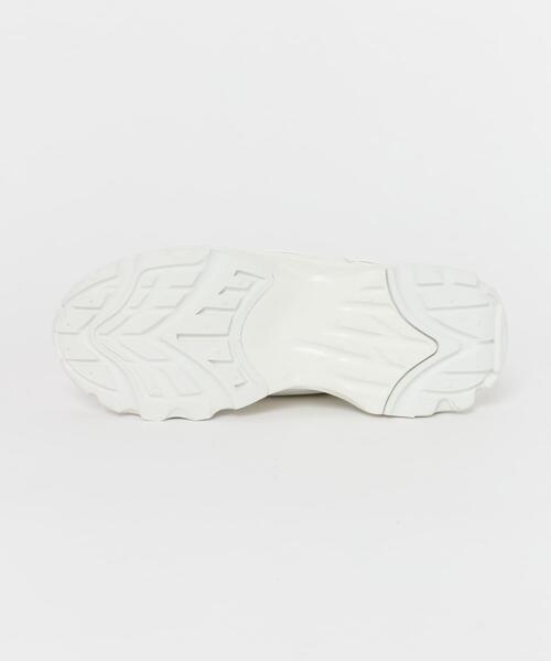 NIKE(ナイキ)の「NIKE TC 7900(スニーカー・レディース・ホワイト・24.5/23/25.5/25/24/23.5)」の2枚目の写真