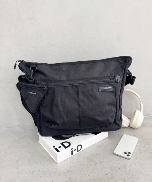 MAFA PACIFIC LIMITED（マファパシフィックリミテッド）の「[A4サイズ対応] 撥水ポリエステル メッセンジャーバッグ/PC収納・通勤・通学/トライアングルポーチ付き（ショルダーバッグ・メンズ・ネイビー/ブラック/グレー・FREE）」の9枚目の写真