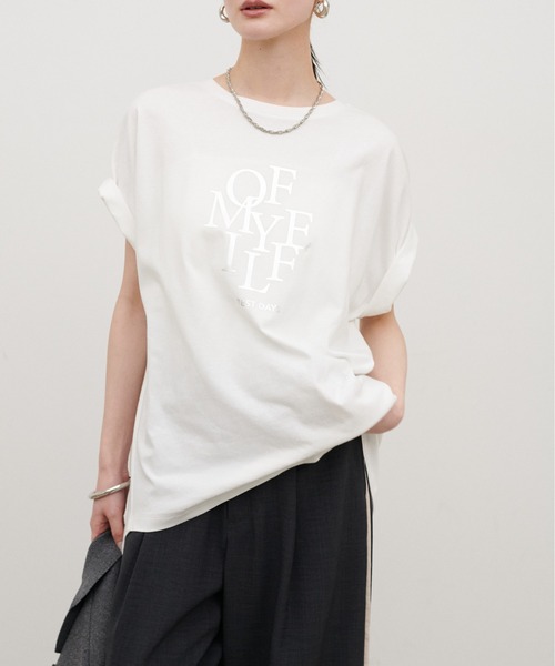 LARUTA(ラルータ)の「【LARUTA】汗染み防止バックスリットロゴT(Tシャツ/カットソー・レディース・スミクロ/ブラウン/オフホワイト・FREE)」の5枚目の写真