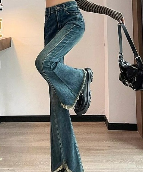 REBALANCE(リバランス)の「フレアデニムパンツ(デニムパンツ・レディース・A・MEDIUM/LARGE/X-LARGE)」の2枚目の写真