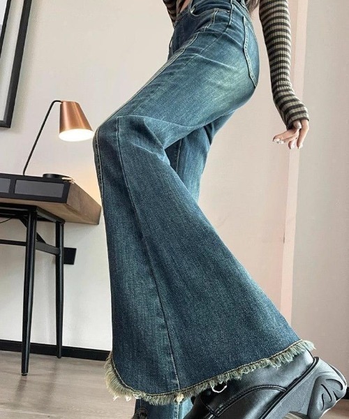 REBALANCE(リバランス)の「フレアデニムパンツ(デニムパンツ・レディース・A・MEDIUM/LARGE/X-LARGE)」の9枚目の写真