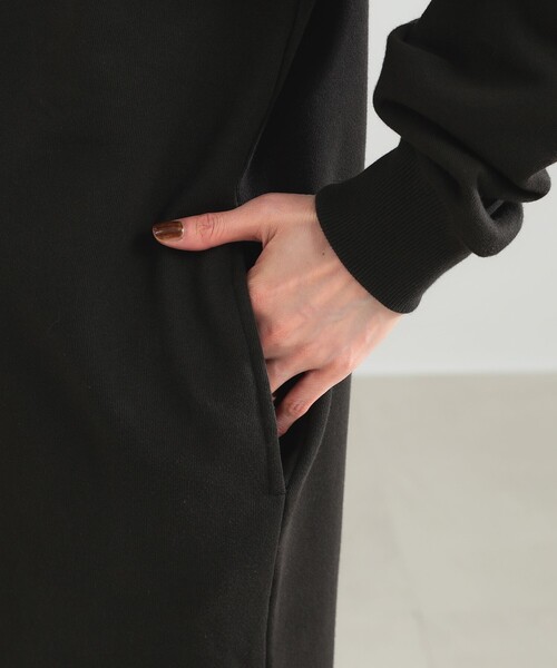 Demi-Luxe BEAMS(デミルクス ビームス)の「【別注】SLOANE / 裏毛 ハーフジップ ワンピース(ワンピース・レディース・ブルー系その他4/ダークグリーン・1/2)」の13枚目の写真
