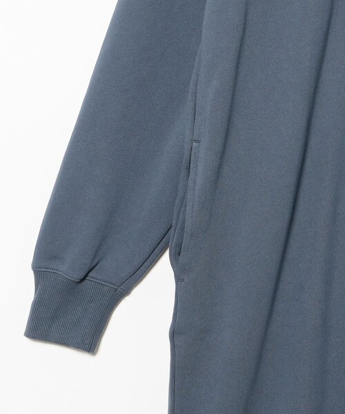 Demi-Luxe BEAMS(デミルクス ビームス)の「【別注】SLOANE / 裏毛 ハーフジップ ワンピース(ワンピース・レディース・ブルー系その他4/ダークグリーン・1/2)」の18枚目の写真