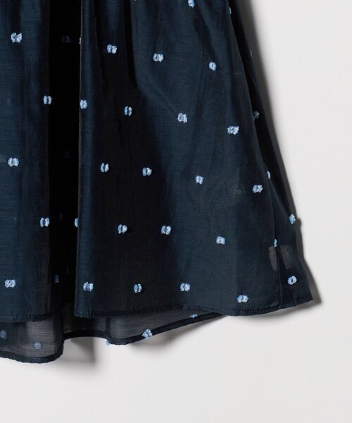 UNITED ARROWS(ユナイテッドアローズ)の「2トーン ドット ジャガード シャツ(シャツ/ブラウス・レディース・オフホワイト/ブラック/ネイビー・FREE)」の22枚目の写真