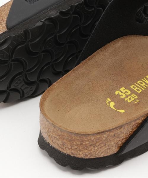 BIRKENSTOCK(ビルケンシュトック)の「BIRKENSTOCK ARIZONA(サンダル・レディース・オフホワイト/ブラック/ダークブラウン・35/36/37/38)」の17枚目の写真