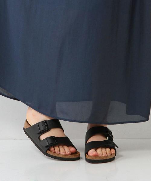 BIRKENSTOCK(ビルケンシュトック)の「BIRKENSTOCK ARIZONA(サンダル・レディース・オフホワイト/ブラック/ダークブラウン・35/36/37/38)」の14枚目の写真