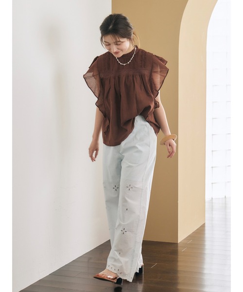 Ungrid(アングリッド)の「カットワークラフパンツ(その他パンツ・レディース・ブルー/オフホワイト/その他1・FREE)」の4枚目の写真