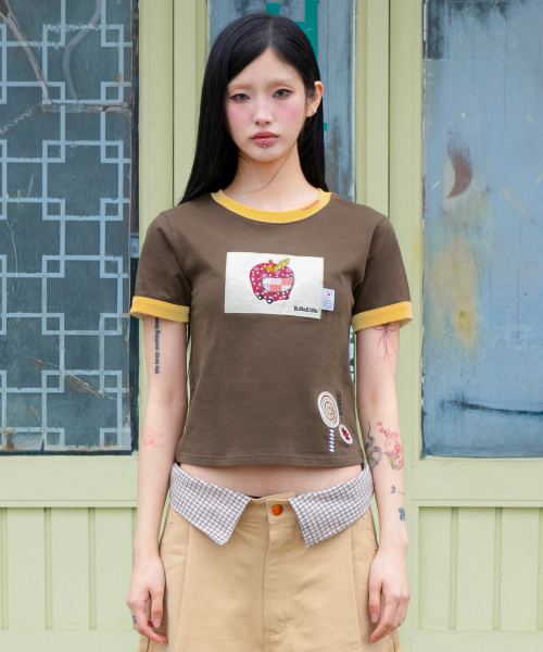 RuNaKi'Hu'(ルナキフ)の「WXT097 アルバム リンゴ アプリケ Tシャツ (ブラウン)(Tシャツ/カットソー・レディース・その他・1/2)」の4枚目の写真