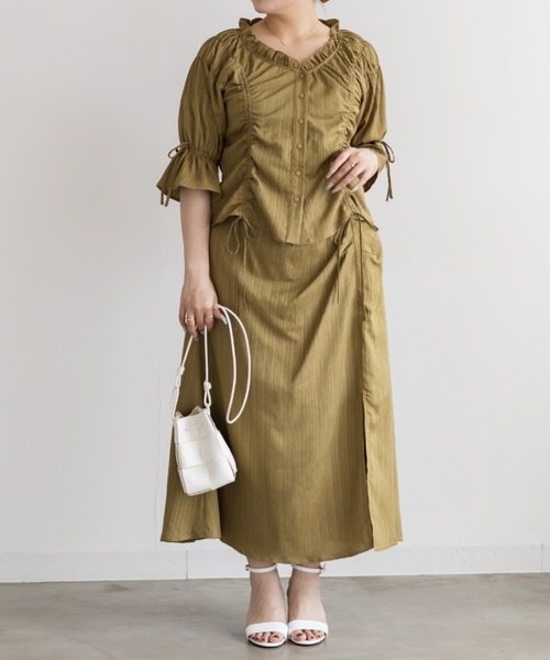 CLETTE(クレット)の「CLETTEオリジナルドロストデザインブラウス(シャツ/ブラウス・レディース・オリーブ/ブラック/イエロー・4L/3L/LL)」の10枚目の写真