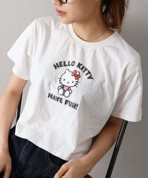 SpRay(スプレイ)の「KITTYプリントショート丈Tシャツ(Tシャツ/カットソー・レディース・チャコールグレー/ブラック/オフホワイト・FREE)」の1枚目の写真