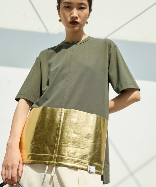 OMMO(オーエムエムオー)の「METALLIC T-SHIRT(Tシャツ/カットソー・レディース・ブラック/ホワイト/カーキ・F)」の3枚目の写真