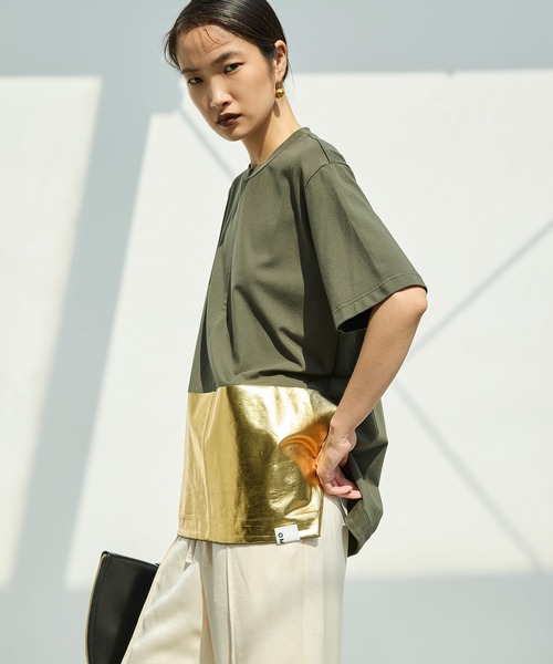 OMMO(オーエムエムオー)の「METALLIC T-SHIRT(Tシャツ/カットソー・レディース・ブラック/ホワイト/カーキ・F)」の22枚目の写真