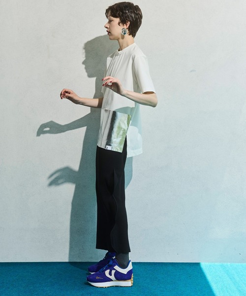 OMMO(オーエムエムオー)の「METALLIC T-SHIRT(Tシャツ/カットソー・レディース・ブラック/ホワイト/カーキ・F)」の18枚目の写真