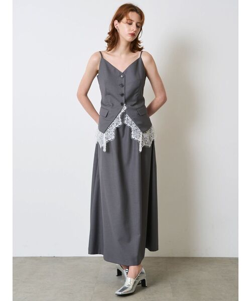 ELENDEEK（エレンディーク）の「LACE LAYERED CAMI OP（ワンピース・レディース・グレー/ブラック・2/1）」の4枚目の写真