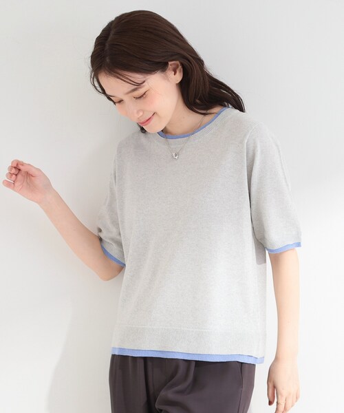 SHOO・LA・RUE(シューラルー)の「【二の腕隠れる/コットン混】配色使いで差がつく 洗える五分袖ニット(ニット/セーター・レディース・グレー/ネイビー/アイボリー・04/03/02/01)」の8枚目の写真