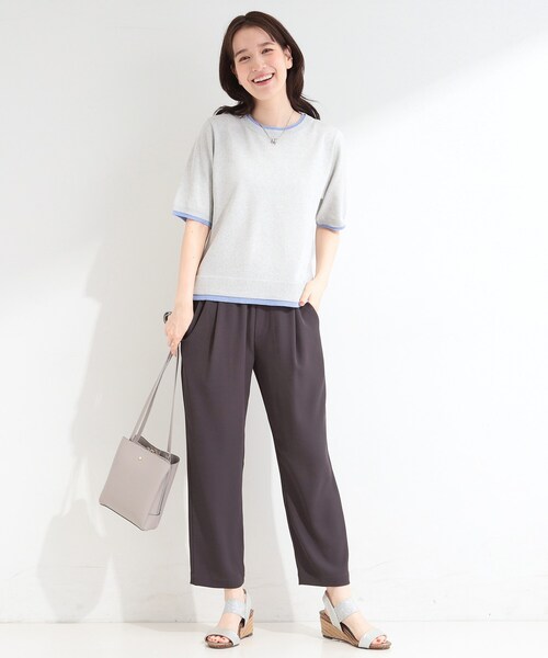 SHOO・LA・RUE(シューラルー)の「【二の腕隠れる/コットン混】配色使いで差がつく 洗える五分袖ニット(ニット/セーター・レディース・グレー/ネイビー/アイボリー・04/03/02/01)」の10枚目の写真