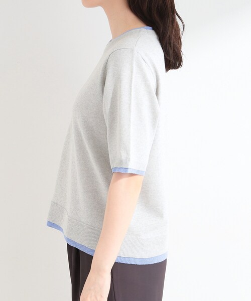 SHOO・LA・RUE(シューラルー)の「【二の腕隠れる/コットン混】配色使いで差がつく 洗える五分袖ニット(ニット/セーター・レディース・グレー/ネイビー/アイボリー・04/03/02/01)」の17枚目の写真