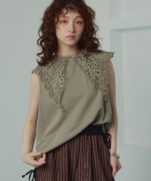 W:Huku(フーク)の「【W:Huku / シルキータッチコットン】ビッグカラー ノースリーブ トップス / Silky-Touch Cotton Big Collar Sleeveless Top(シャツ/ブラウス・レディース・カーキ系/ブルー/ブラック/オフホワイト・FREE)」の4枚目の写真