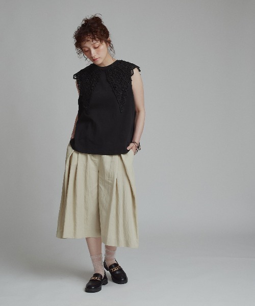 W:Huku(フーク)の「【W:Huku / シルキータッチコットン】ビッグカラー ノースリーブ トップス / Silky-Touch Cotton Big Collar Sleeveless Top(シャツ/ブラウス・レディース・カーキ系/ブルー/ブラック/オフホワイト・FREE)」の9枚目の写真