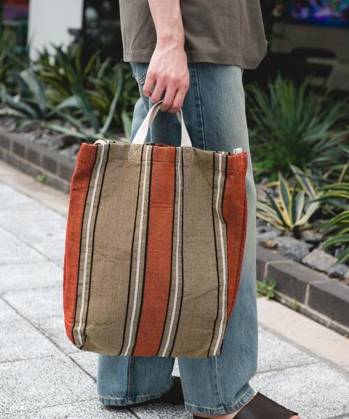 URBAN RESEARCH DOORS（アーバンリサーチドアーズ）の「2WAYストライプトートバッグ（トートバッグ・メンズ・グリーン/オレンジ/ライトブルー・-）」の7枚目の写真