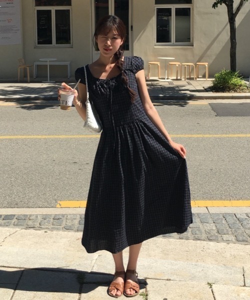 FAVORITO(ファヴォリート)の「チェック柄ワンピース(ワンピース・レディース・ダークブルー・F)」の15枚目の写真